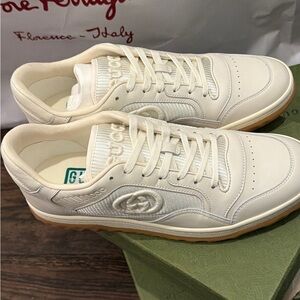 Gucci Cream Leather Low-Top Sneakers - women